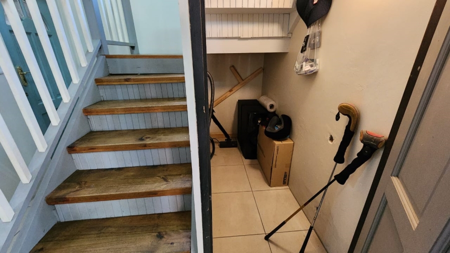 4 Bedroom Property for Sale in Heatherlands Western Cape